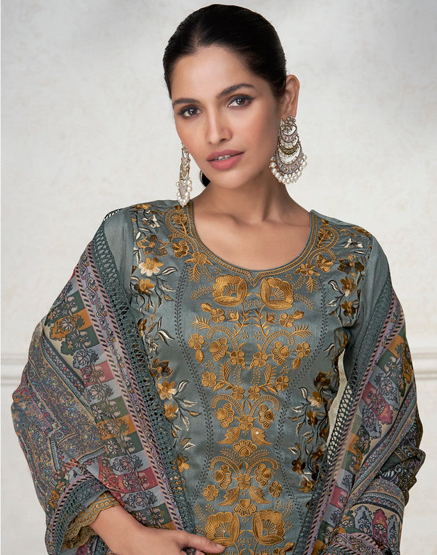 Zariveda Heavy Embroidery Premium Silk Salwar Kameez