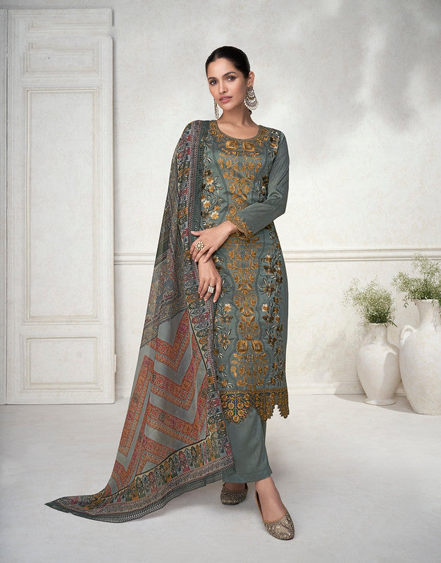 Zariveda Heavy Embroidery Premium Silk Salwar Kameez