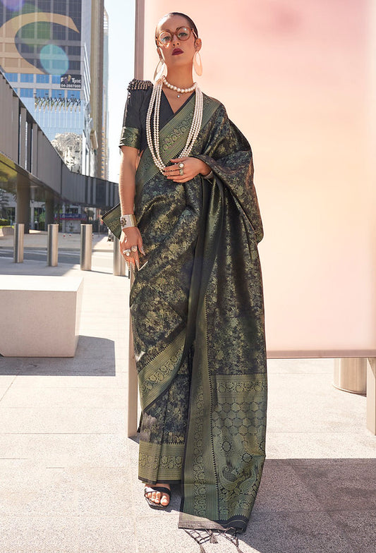 Elegant Black Handloom Silk Saree with Jacquard Woven Design and Blouse
